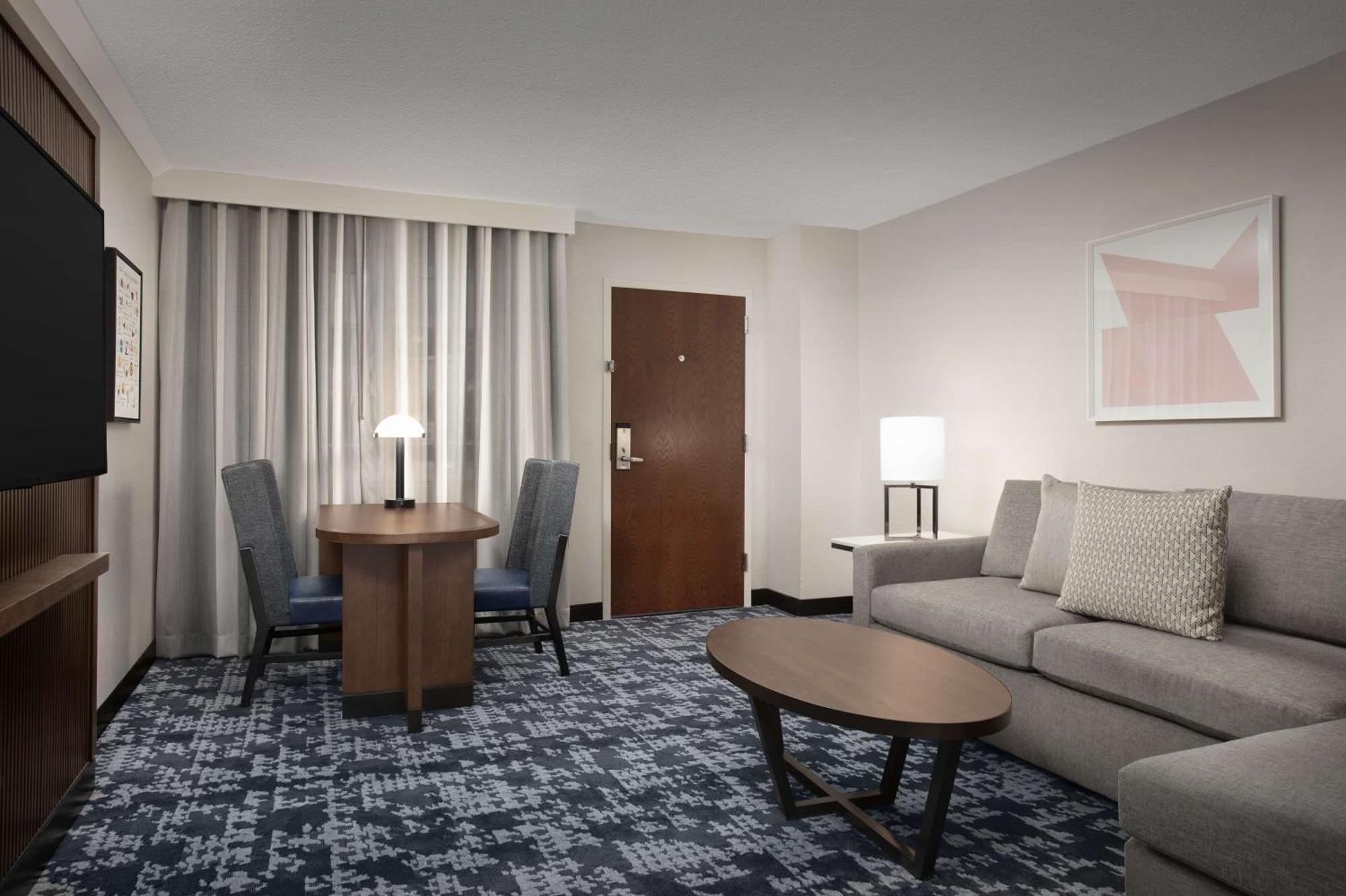 Embassy Suites By Hilton Dallas Near The Galleria Dış mekan fotoğraf