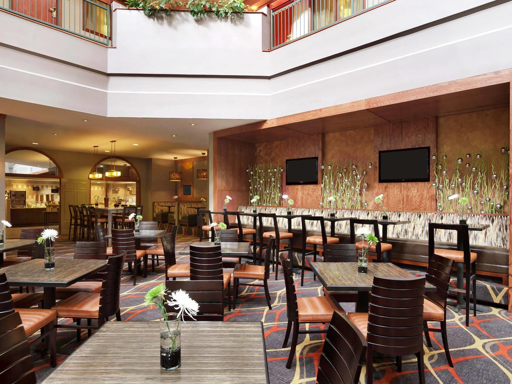 Embassy Suites By Hilton Dallas Near The Galleria Dış mekan fotoğraf